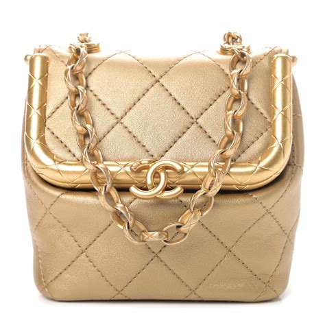 chanel coco crush bag